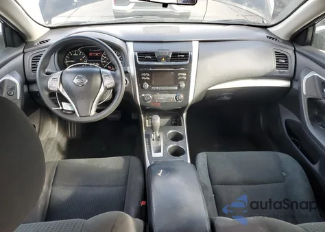 2015 Nissan Altima 2.5 z USA, uszkodzony, nr VIN 1N4AL3AP6FC419766